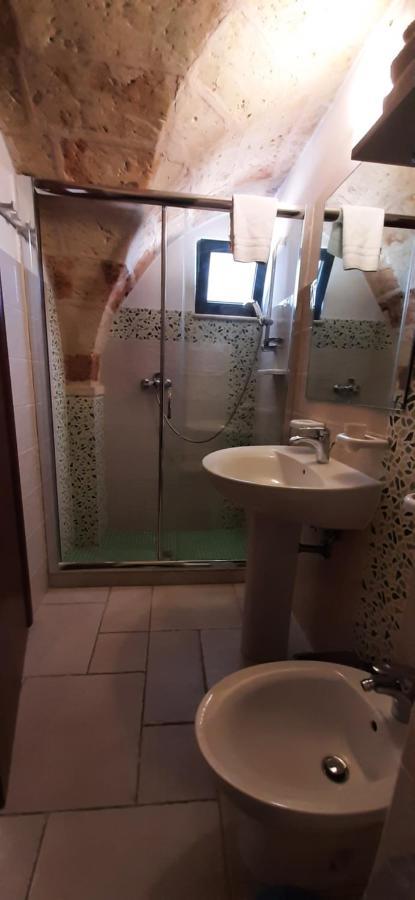 Masseria San Nicola B&B Торре-Санта-Сузанна Екстер'єр фото