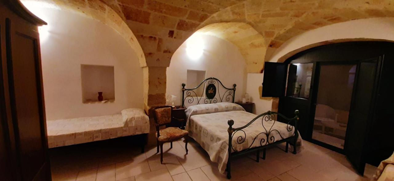 Masseria San Nicola B&B Торре-Санта-Сузанна Екстер'єр фото