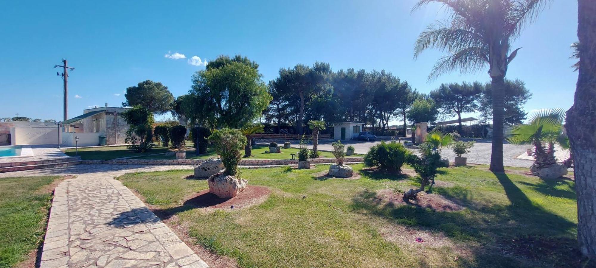 Masseria San Nicola B&B Торре-Санта-Сузанна Екстер'єр фото